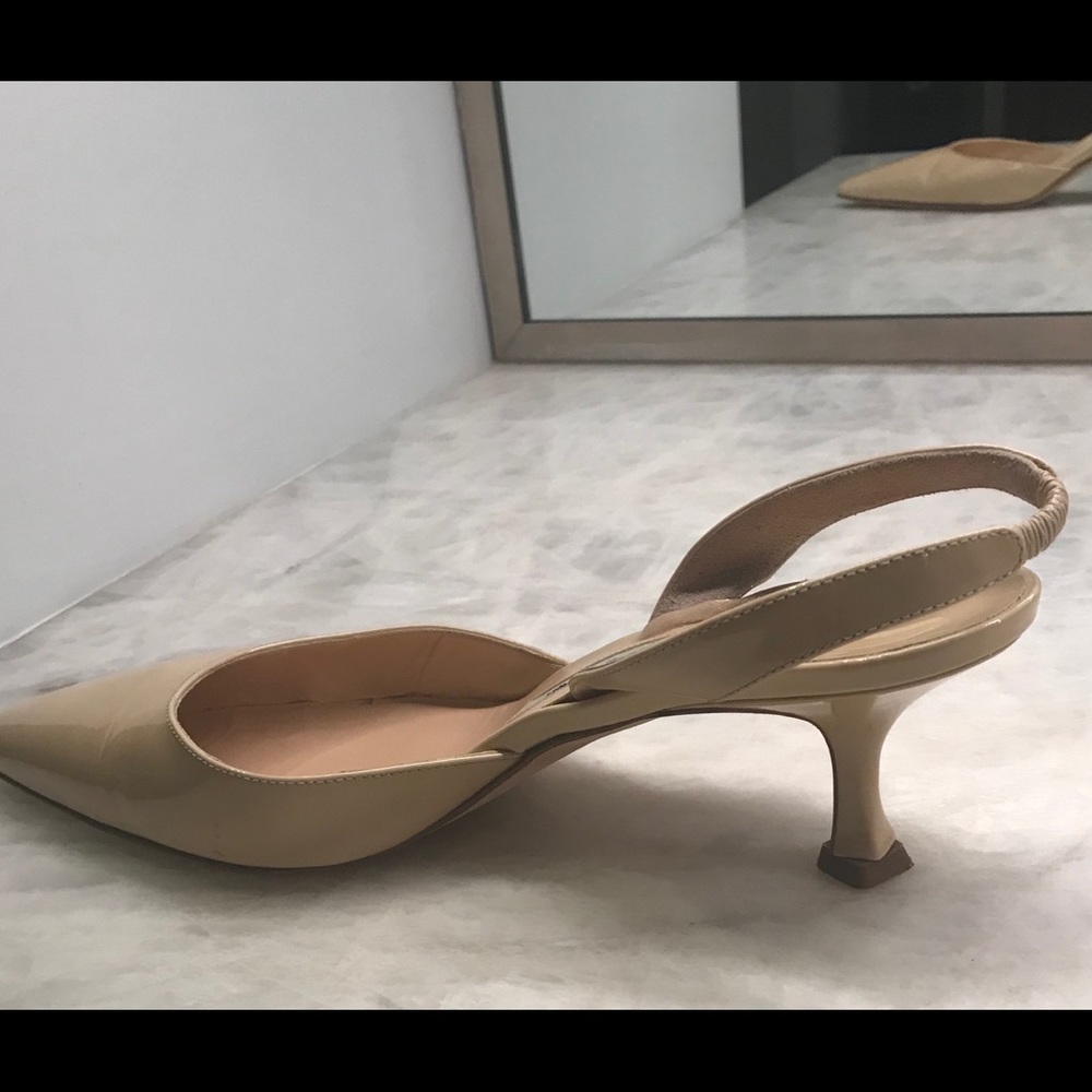 Manolo Blahnik nude patent leather sling back
